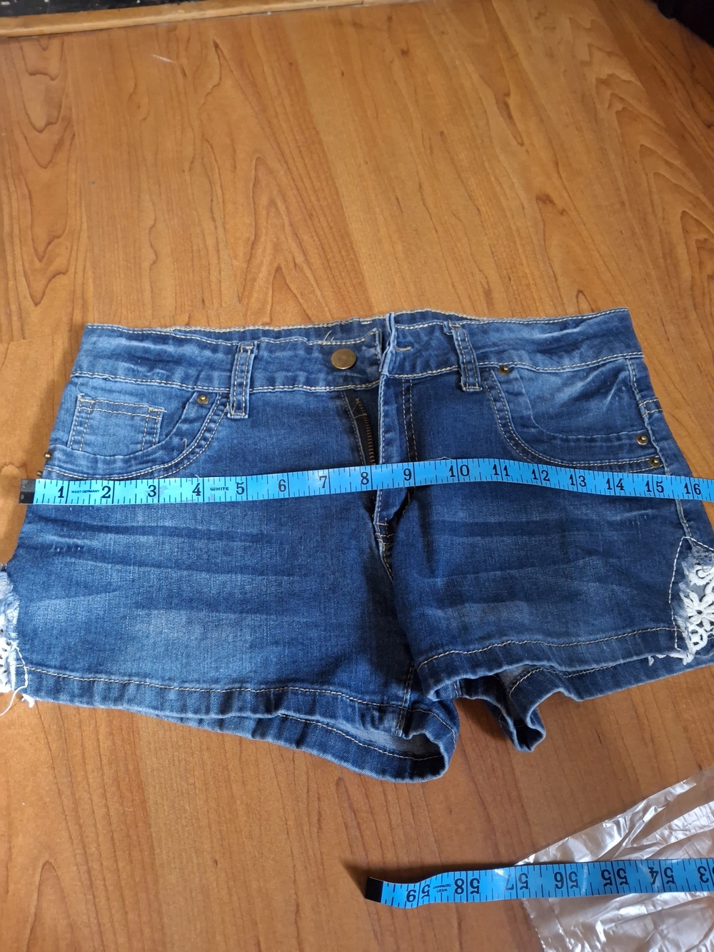 Women’s Blue Denim Lace Crochet Trim Stretch Shorts (CFD 069)